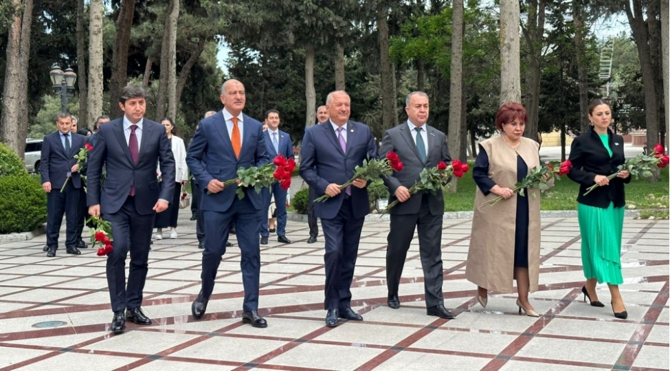 yashil-dunya-namine-foto
