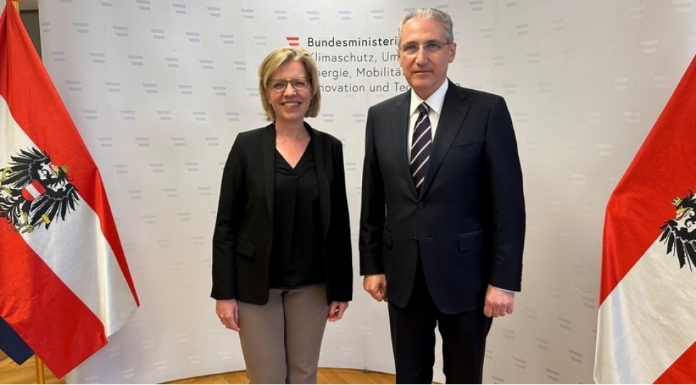 muxtar-babayev-avstriyanin-ekologiya-naziri-ile-gorushub