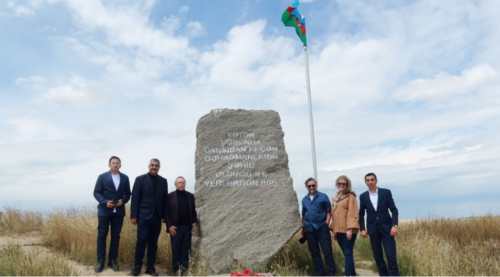 absh-ve-kanadanin-buxara-yehudileri-konqresinin-numayende-heyeti-fuzuli-shusha-ve-lachinda-olub