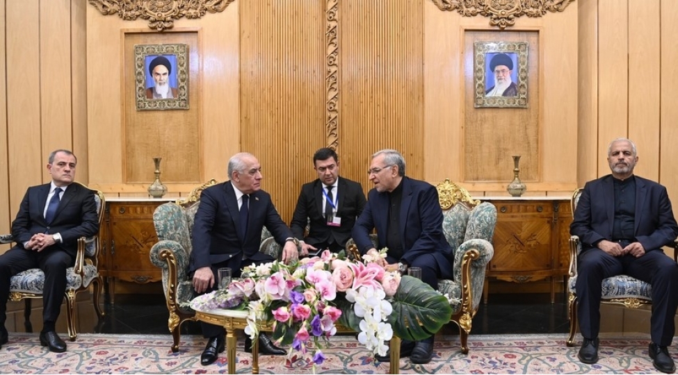 bash-nazirin-rehberlik-etdiyi-azerbaycan-numayende-heyeti-iranda-seferdedir-yenilenibfoto
