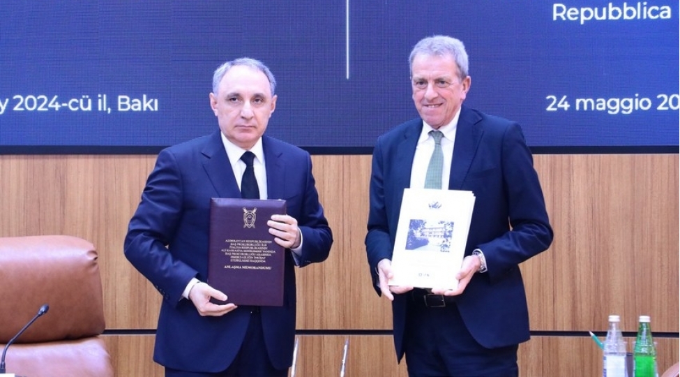 italiyanin-bash-prokuroru-azerbaycana-gelib