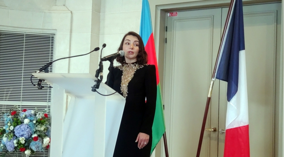 parisde-azerbaycanin-musteqillik-gunu-tenteneli-shekilde-qeyd-olunub