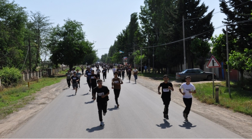 bilesuvarda-28-may-musteqillik-gunune-hesr-olunmush-qachish-yarishi-uzre-rayon-birinciliyi-kechirilib-foto
