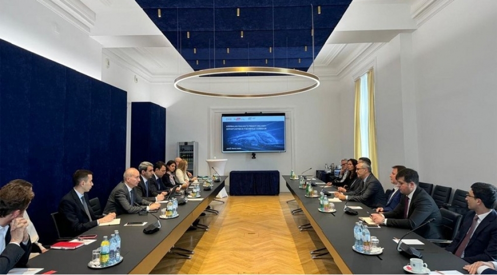 azerbaycan-ve-avstriya-orta-dehliz-vasitesi-ileyukdashimalari-muzakire-edib