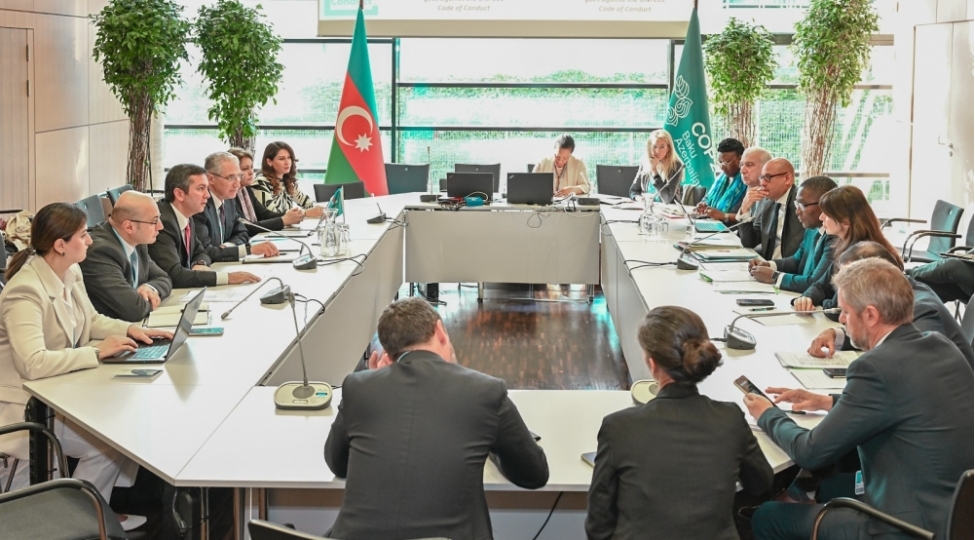 muxtar-babayev-bmt-nin-ishchi-qrupu-ile-gorushub