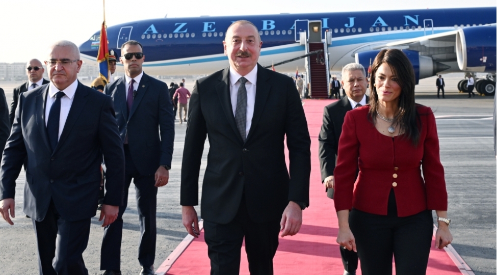 azerbaycan-prezidenti-ilham-eliyev-misire-resmi-sefere-gedib