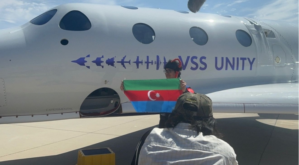 azerbaycanli-astronavtkosmosda-missiyasini-basha-vurub-fotovideo-yenilenib-2