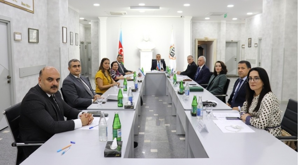 kollegiyada-iki-vekilin-fealiyyeti-dayandirilib-birine-tohmet-verilib