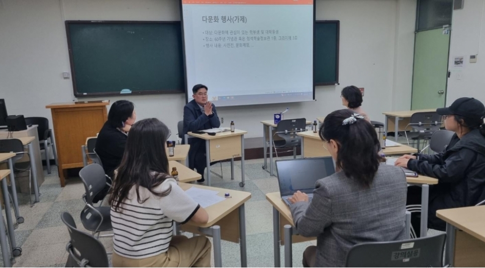 koreyanin-inha-universitetinde-azerbaycan-multikulturalizmi-ile-bagli-muhazireler-dinlenilib-foto