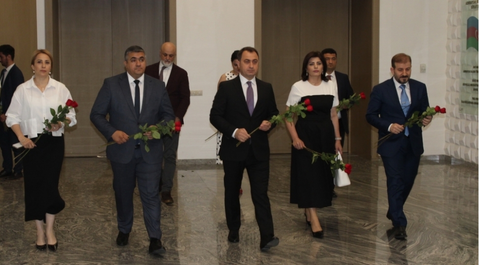 nizami-rayonunda-tibb-ishchilerinin-peshe-bayrami-gunu-qeyd-edilib-foto