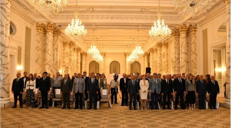 azerbaycan-rektorlar-konfransinin-yaradilmasi-layihesinin-yekun-hesabat-konfransi-kechirilib-foto