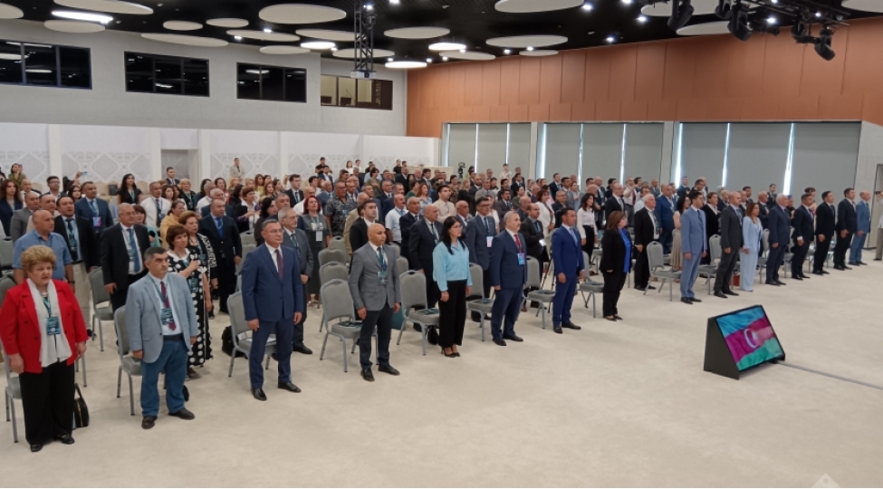 zengilanda-azerbaycan-qht-lerinin-emekdashliq-forumu-bashlayib