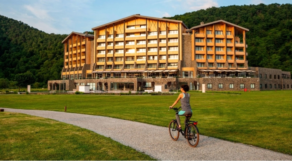 wego-ve-atb-turistleri-azerbaycana-unudulmaz-seyahete-devet-edir