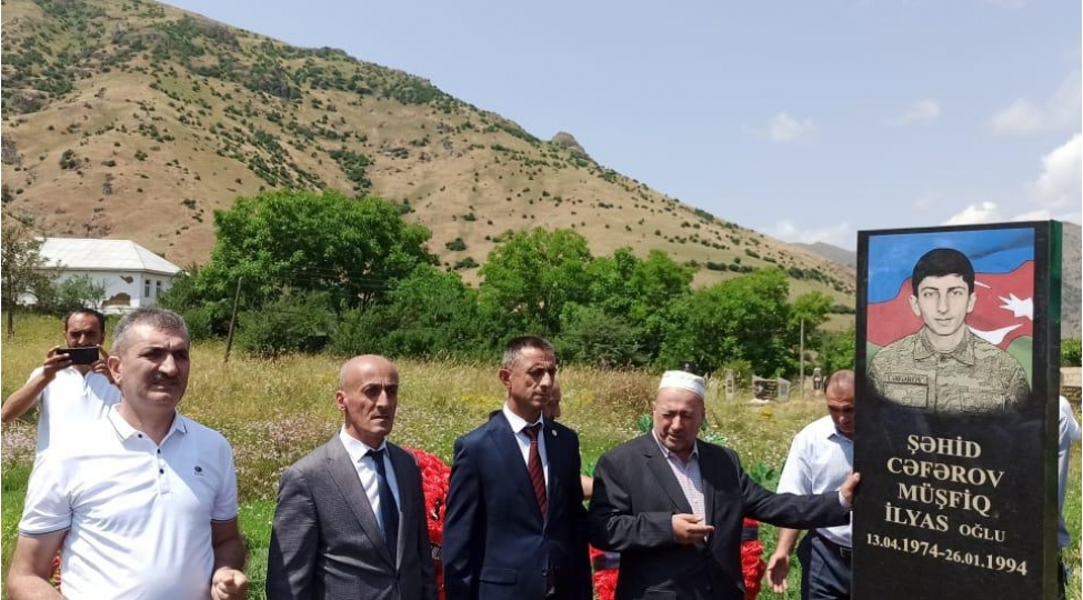 veten-sevdalisi-yad-olunub