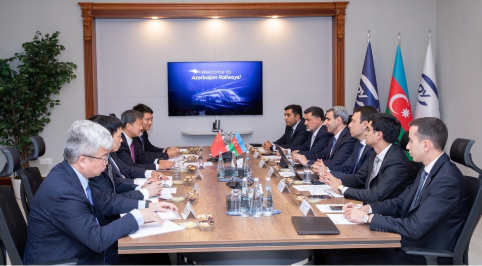 azerbaycan-ve-chin-demir-yollari-orta-dehlizin-inkishafi-uchun-emekdashligi-genishlendirir-foto