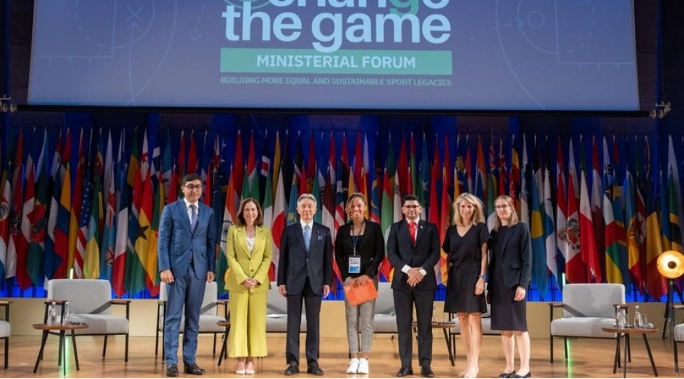 ferid-qayibov-parisde-idman-nazirlerinin-change-the-games-beynelxalq-forumunda-ishtirak-edib-foto