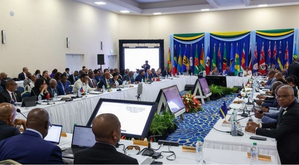muxtar-babayev-caricom-un-47-ci-sessiyasinda-chixish-edib-foto