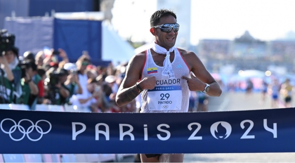 paris-2024-de-atletika-yarishlari-bashlayib-20-km-mesafeye-qachishda-chempion-belli-olub