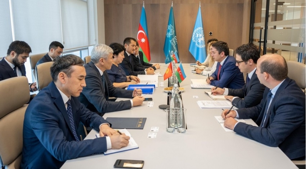 cop29-un-bash-danishiqchisi-qirgizistanin-numayende-heyeti-ile-iqlim-deyishikliyinin-tesirlerini-muzakire-edib