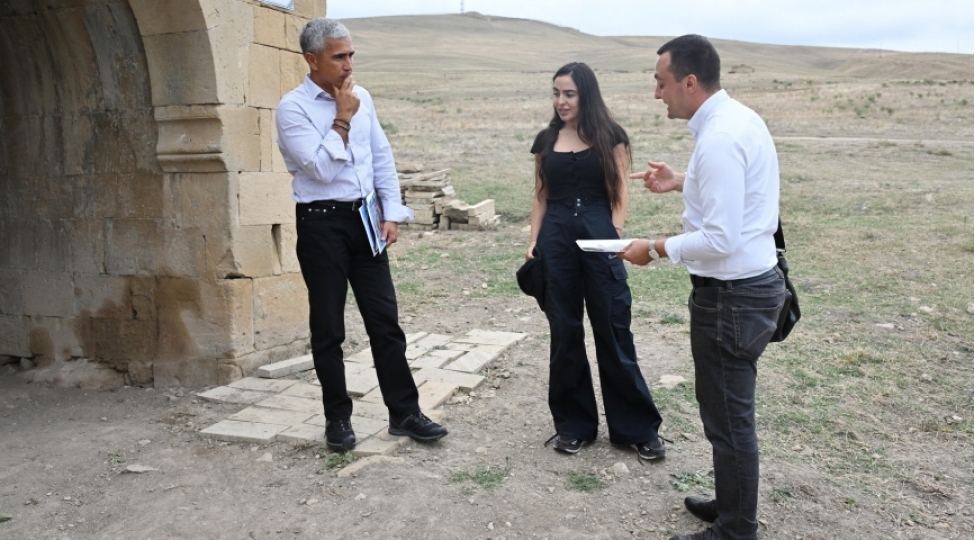 leyla-eliyeva-shamaxida-tarixi-abidelerde-aparilan-ishlerle-tanish-olub