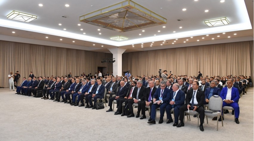 ozbekistan-azerbaycan-biznes-forumu-kechirilib-foto