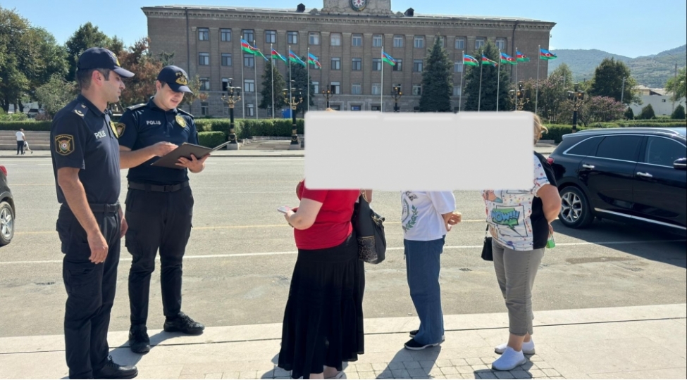 polis-ishgaldan-azad-olunan-bolgelerde-sanitariya-gigeyina-qaydalari-ile-bagli-tedbirler-kechirir-foto