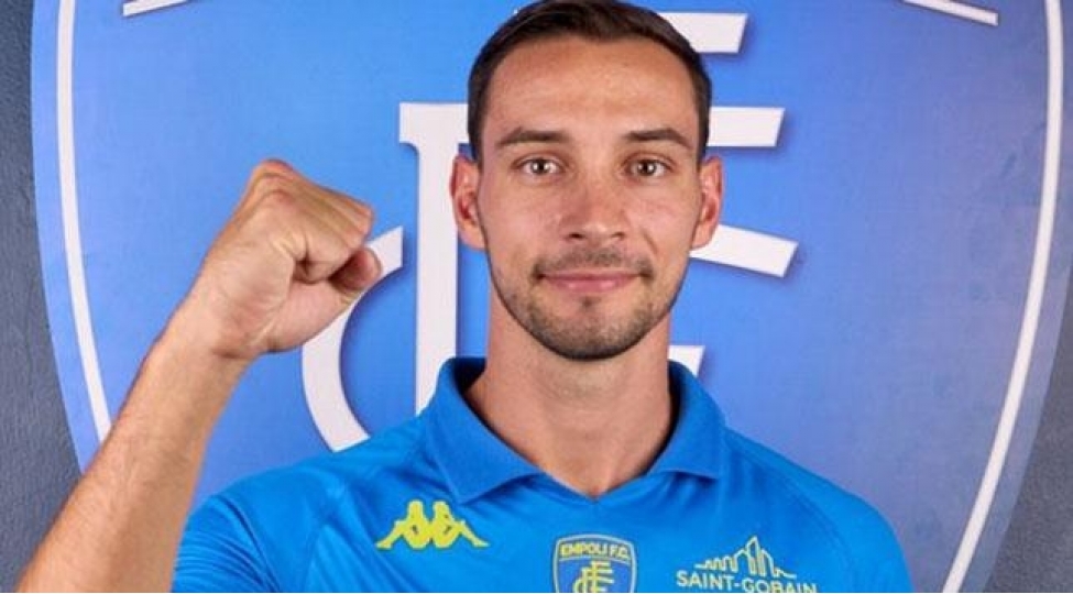 yuventus-futbolchusunu-icareye-verdi-2