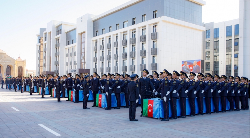 polis-akademiyasinda-bilik-gunu-ve-andichme-merasimi-kechirilib