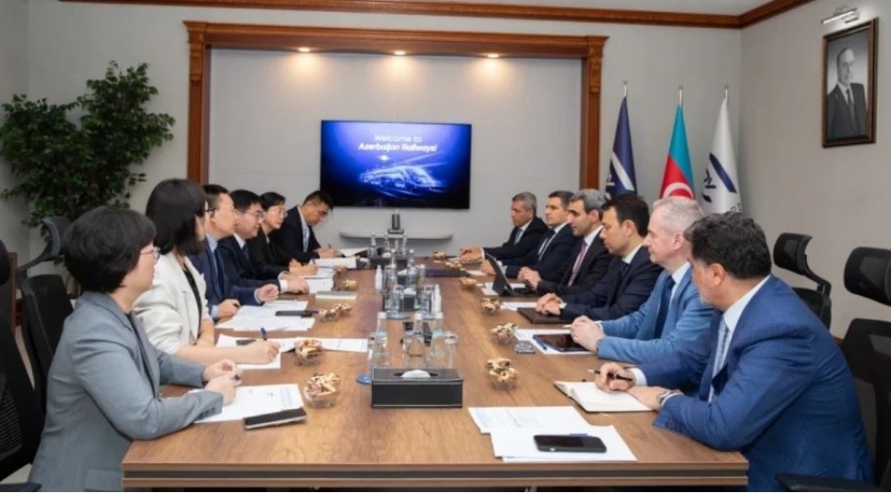 azerbaycan-ve-chin-orta-dehlizle-yukdashimalari-artirmaq-uchun-emekdashligi-genishlendirir