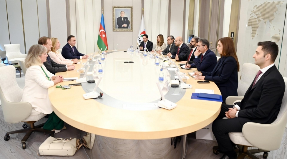 socar-bp-ve-azerbaycan-investisiya-shirketi-asc-arasinda-sehmdarlar-sazishi-imzalanib