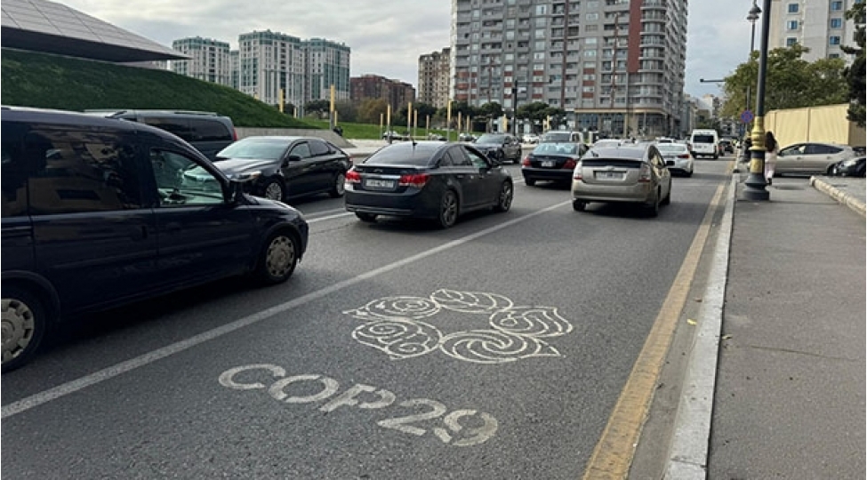 bu-kuchelerdeki-cop29-zolaqlarina-avtomobiller-daxil-ola-biler-siyahi