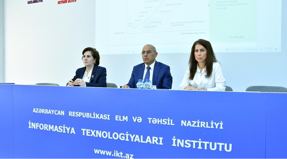 yashil-ve-reqemsal-transformasiyalar-qarshiliqli-tesirleri-pozitiv-ve-neqativ-aspektlerikonfransiseksiya-iclaslari-ile-davam-edib