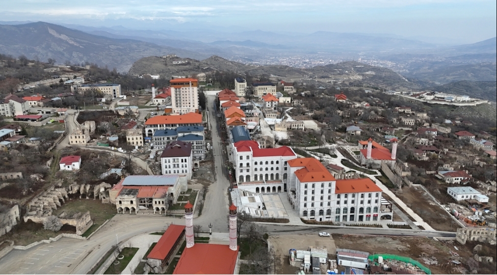 azerbaycanin-quruculuq-missiyasi