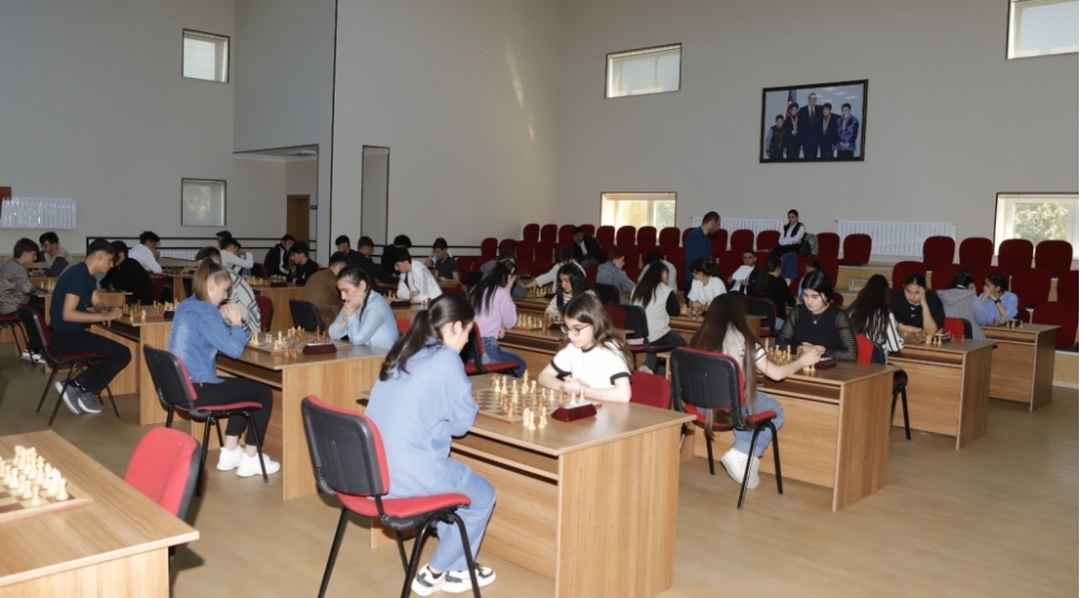 naxchivan-sheher-komandasi-finala-vesiqe-qazanib-foto