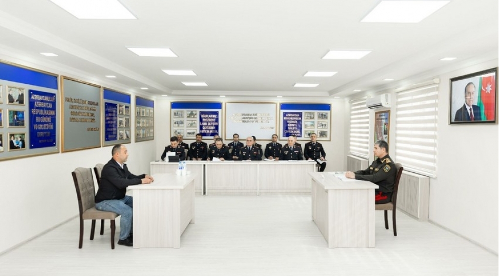 vilayet-eyvazov-shekide-vetendash-qebulu-ve-sira-baxishi-kechirib-video