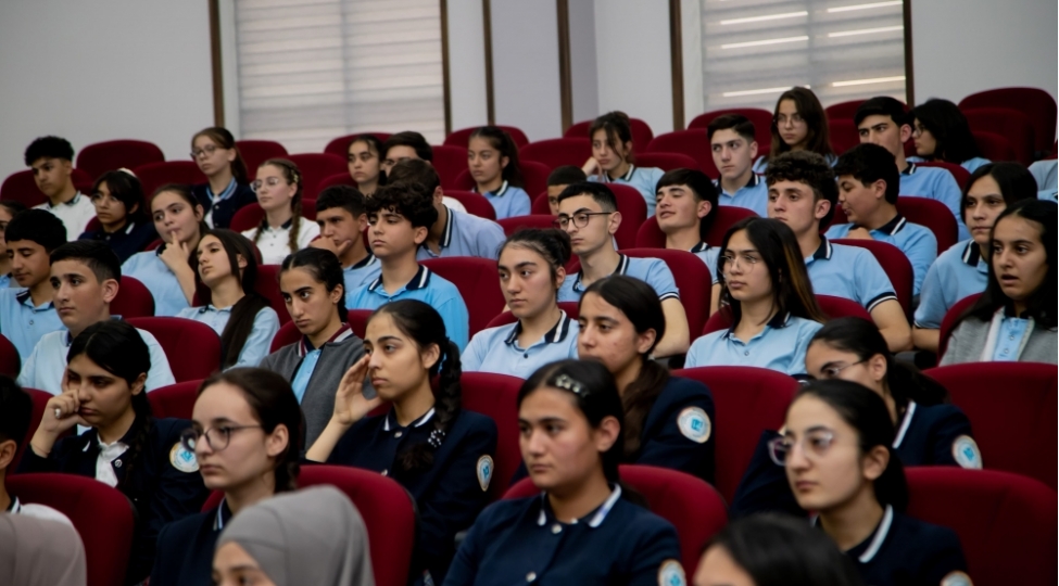 naxchivan-mekteblileri-pisa-2025-beynelxalq-shagird-qiymetlendirilmesi-tedqiqatinda-ishtirak-edecek