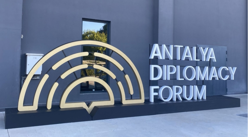 azerbaycanin-diplomatik-ugurlari-antalya-forumunda-yeni-perspektivler-2