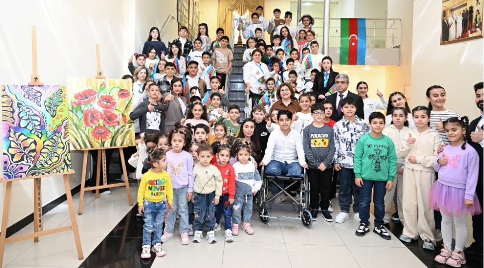 xoshbext-olsun-ushaqlar