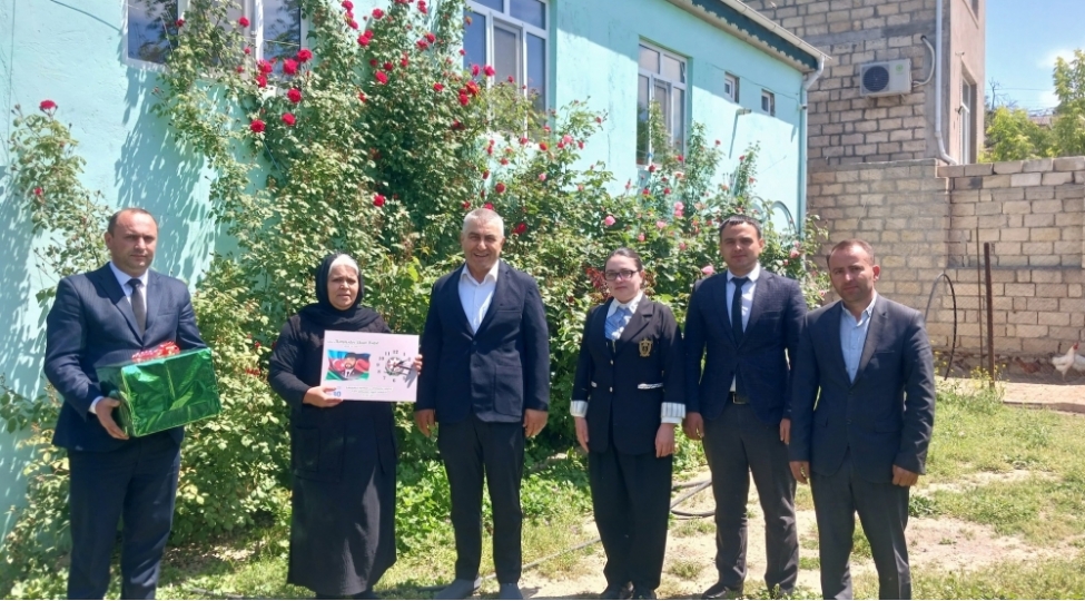 qobustanda-shehid-ailesi-ziyaret-olunub-foto