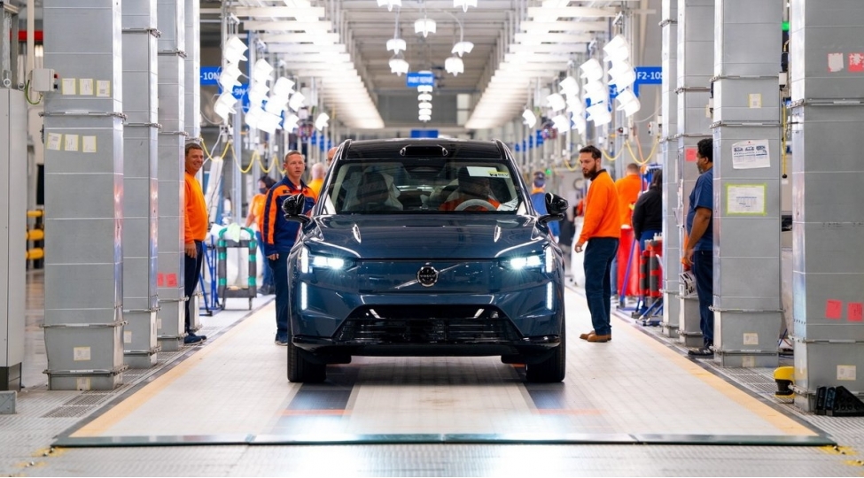 volvo-xercleri-azaltmaq-uchun-3000-e-yaxin-ishchisini-ixtisar-edecek-bloomberg