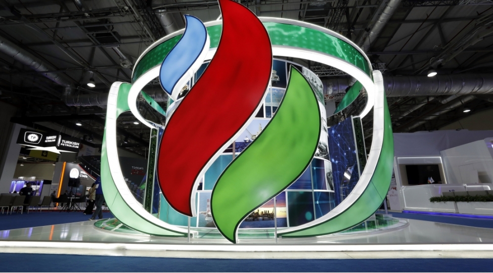 socar-caspian-oil-and-gas-sergisinde-edaletli-enerji-kechidi-ile-dayaniqli-geleceyin-guclendirilmesi-adli-stendle-temsil-olunur
