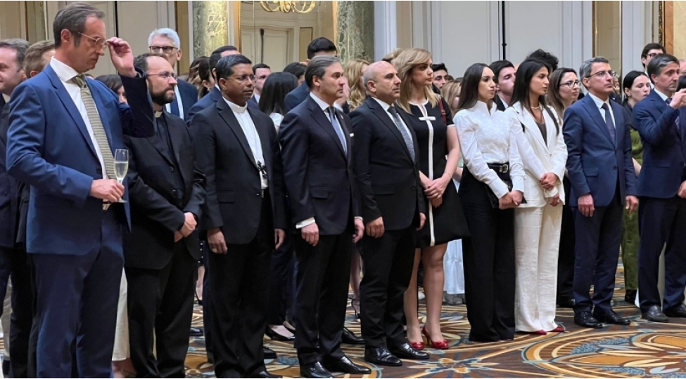 vatikanda-azerbaycanin-musteqillik-gunu-ile-bagli-resmi-qebul-teshkil-olunub
