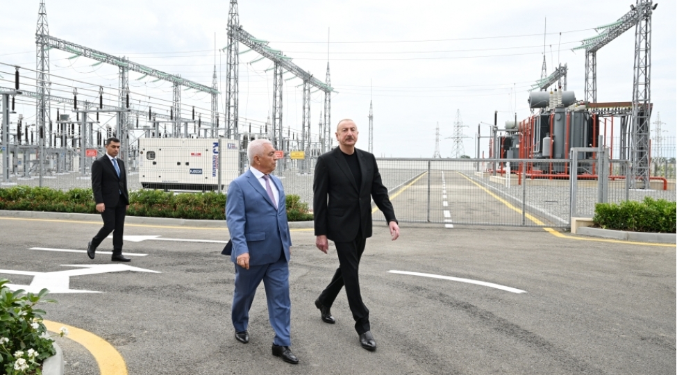 yevlax-qovshaq-yarimstansiyasinin-regional-telim-tedris-ve-laboratoriya-merkezinin-achilishi-olub-yenilenibfoto