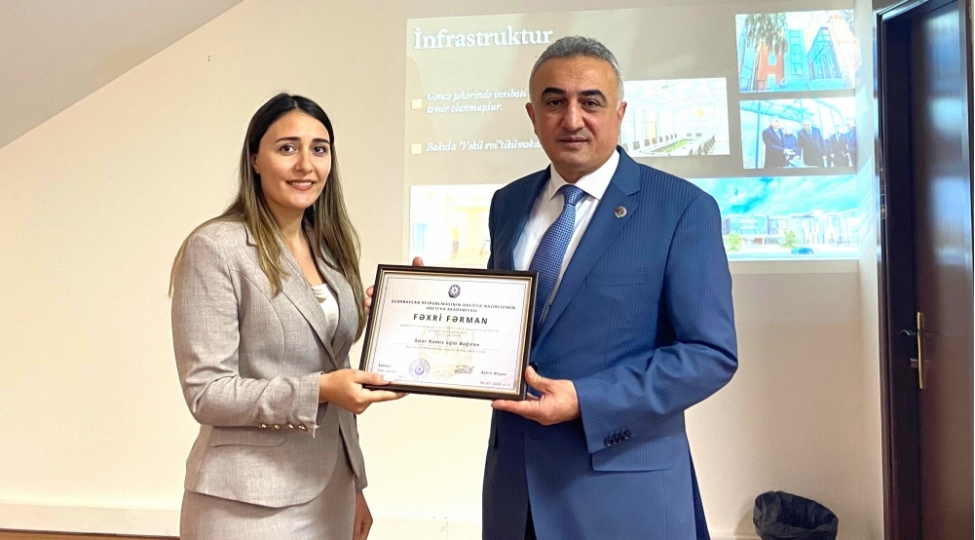 edliyye-akademiyasi-vekiller-kollegiyasinin-sedrini-teltif-edib