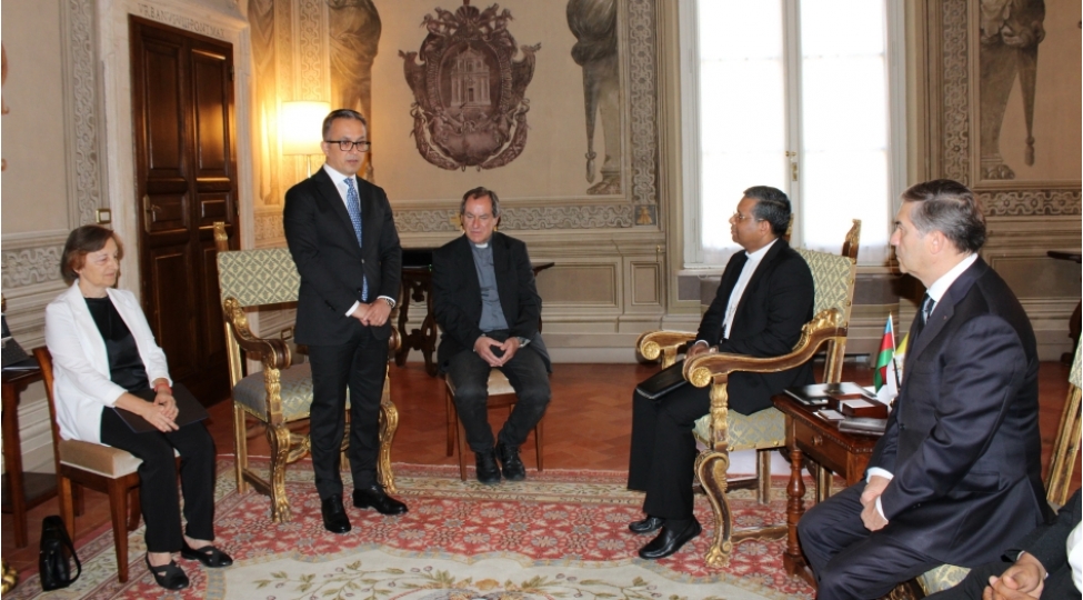 azerbaycanla-vatikan-arasinda-dinlerarasi-dialoq-sahesinde-anlashma-memorandumu-imzalanib