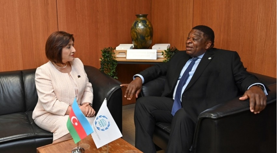 sahibe-qafarova-parlamentlerarasi-ittifaqin-bash-katibi-ile-gorushub