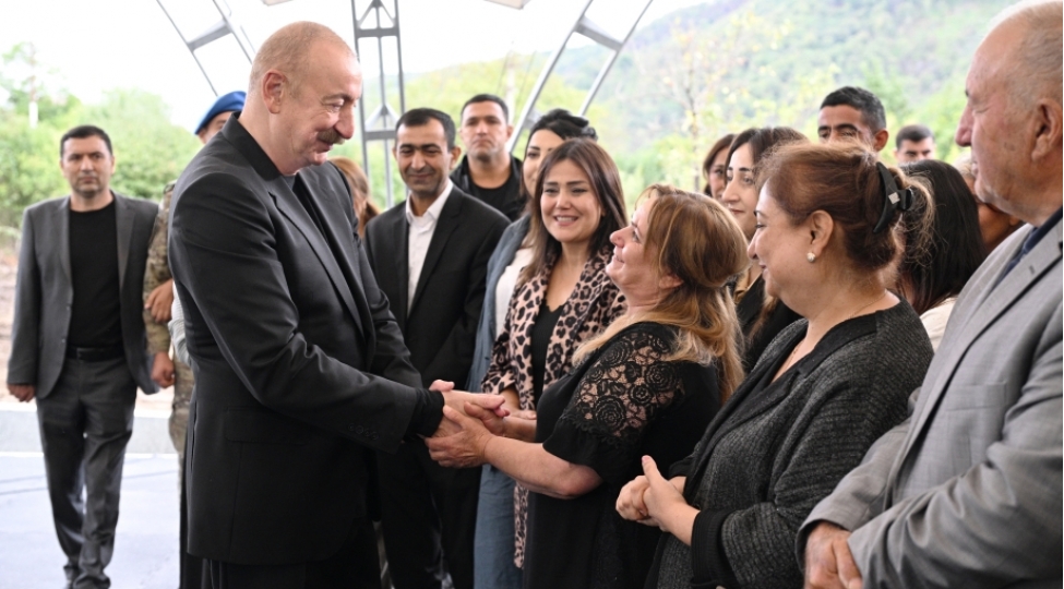 guclu-lideri-olan-xalq-ve-dovlet-de-guclu-olur
