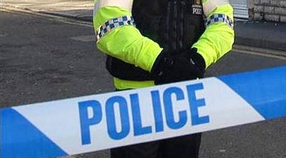 londonda-polis-emekdashlarina-odlu-silah-verilmesi-muzakire-olunur