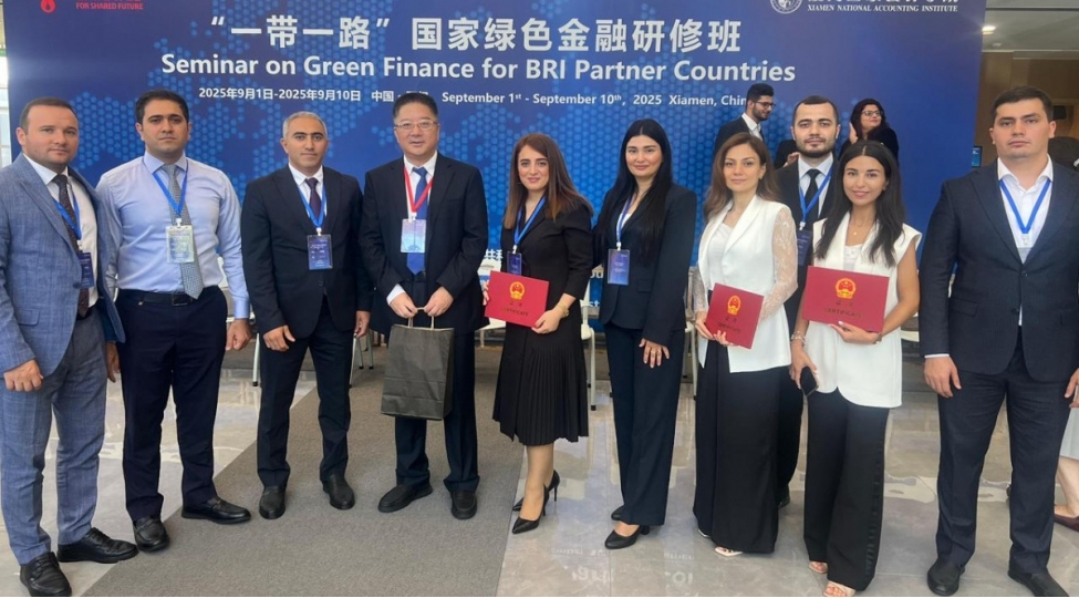 iitkm-in-emekdashi-chinde-yashil-maliyye-uzre-beynelxalq-seminarda-ishtirak-edib