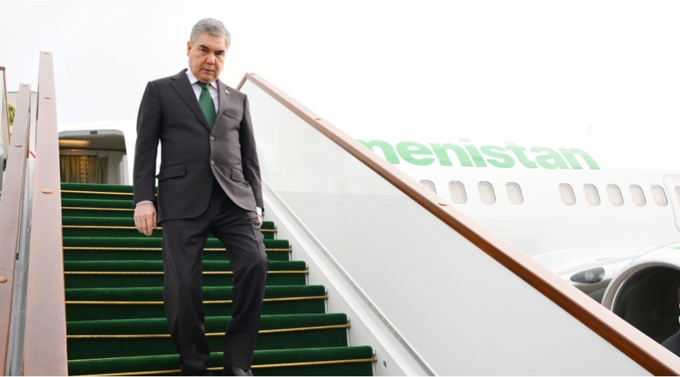 turkmenistan-xalq-meslehetinin-sedri-azerbaycana-sefere-gelib-2